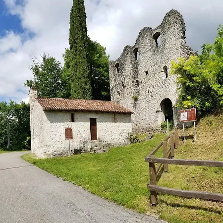 Dom wakacyjny Sim Maniago